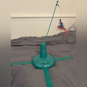 Worldwide Spinning Cat Toy